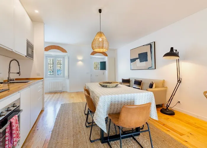 Your Dream Stay: Modern Amenities, Historic Charm