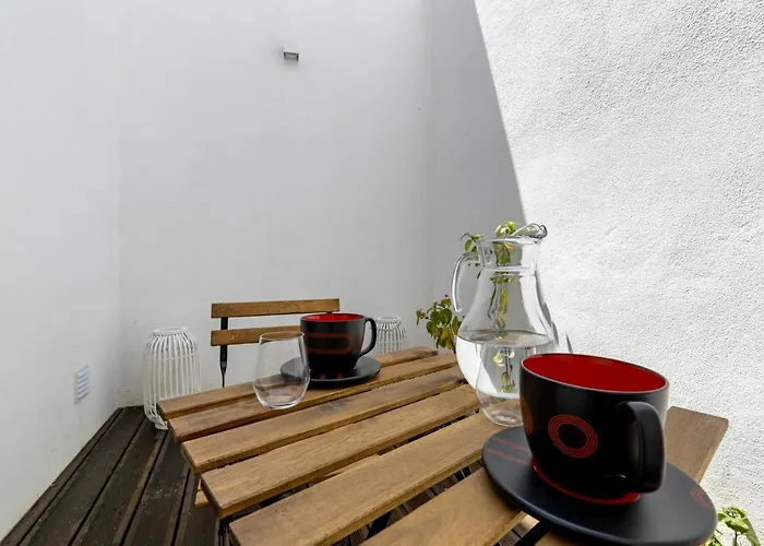 Your Dream Stay: Modern Amenities, Historic Charm Lisboa