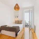 Your Dream Stay: Modern Amenities, Historic Charm